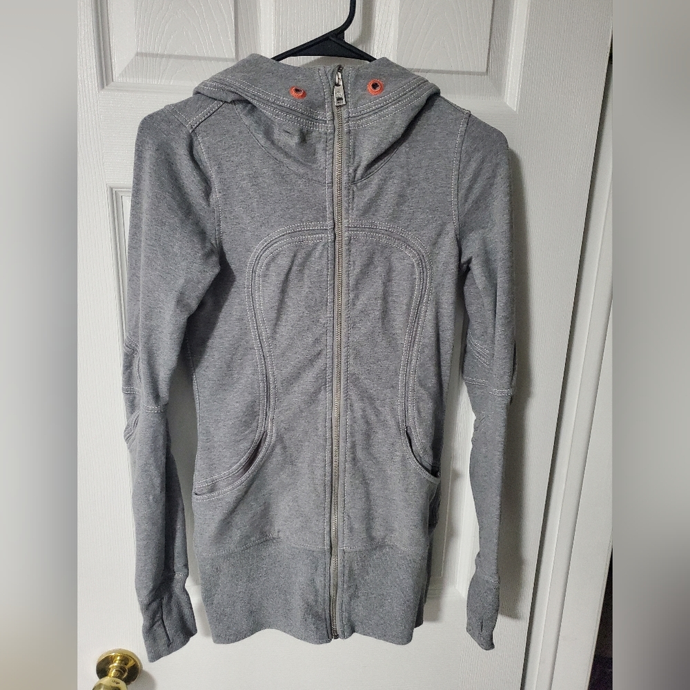 🍍 Lululemon Scuba sz 4